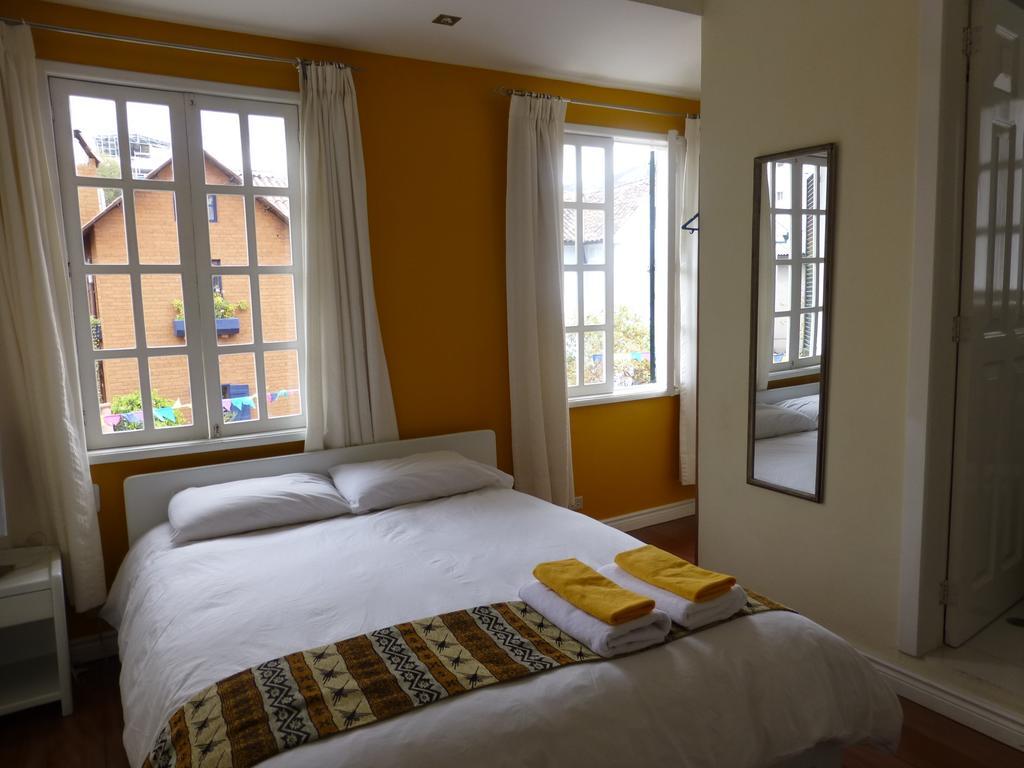 Cayman 3* Quito