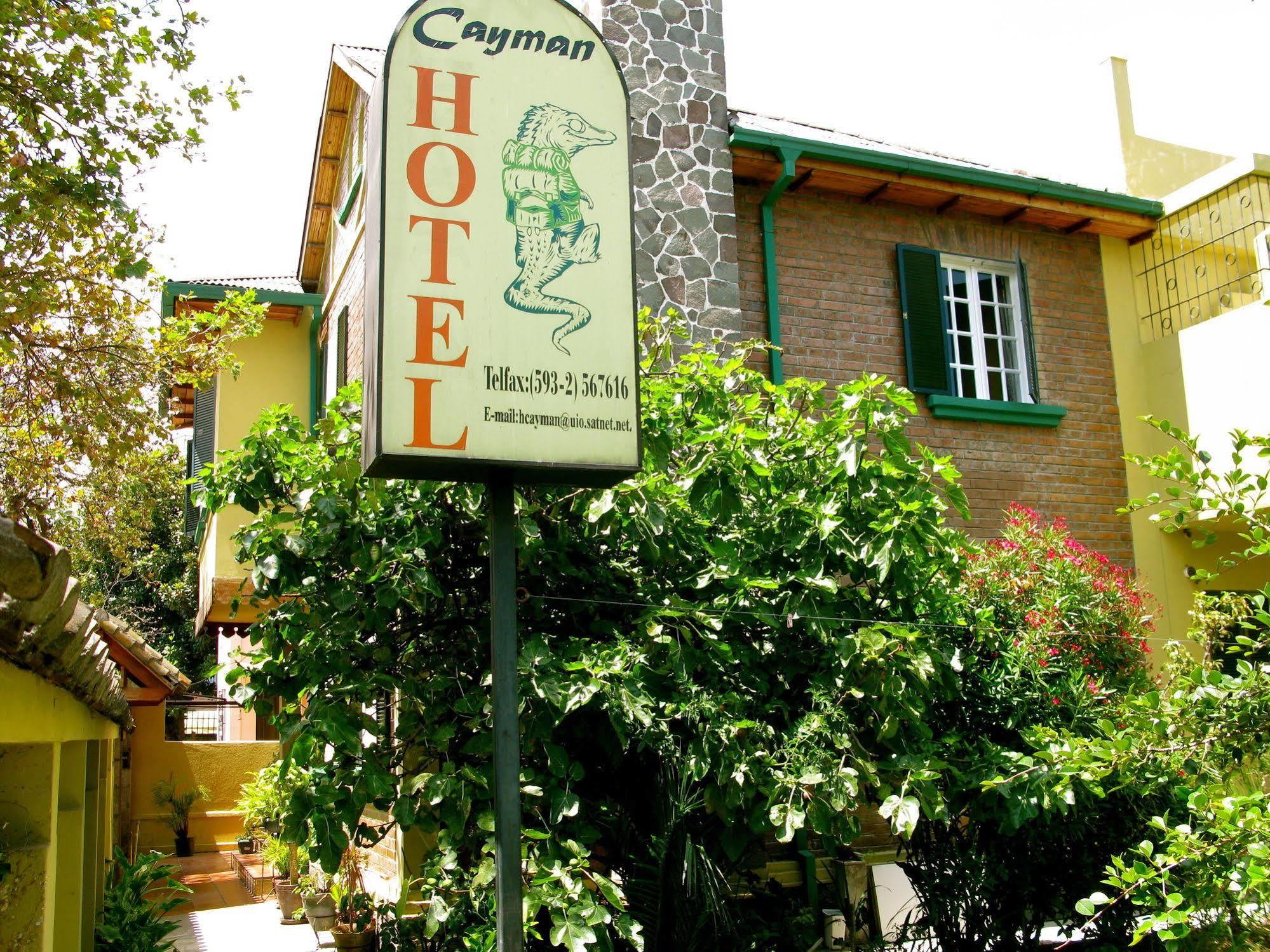 Cayman Hotel